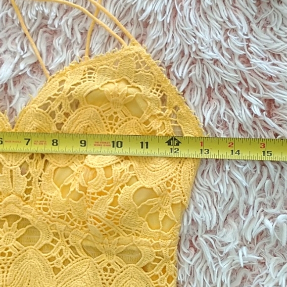 🌟NWT FP buttercup yellow lace eyelet bralette - Picture 7 of 8